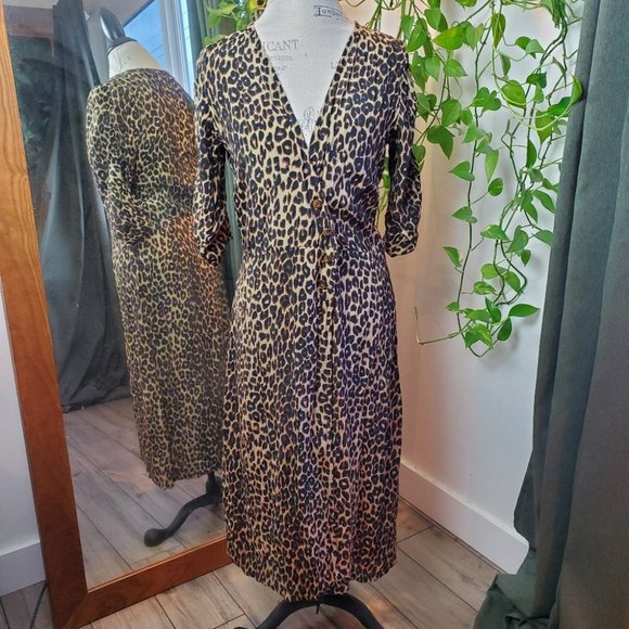 FAITHFUL THE BRAND | Anne Marie Leopard Midi Ruched Sleeves Dress (Size M) - Picture 13 of 14